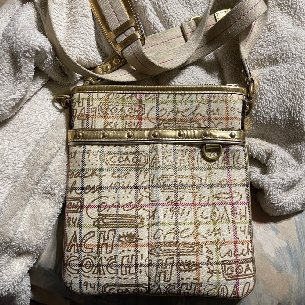 Coach graffiti can be crossbody bag